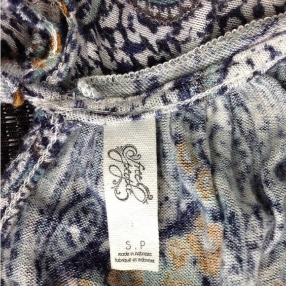 Free People Floral Paisley Cold Shoulder Blouse Top - Picture 12 of 14